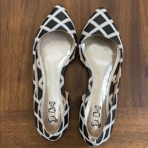 NWOT Brash Black Pattered Flats